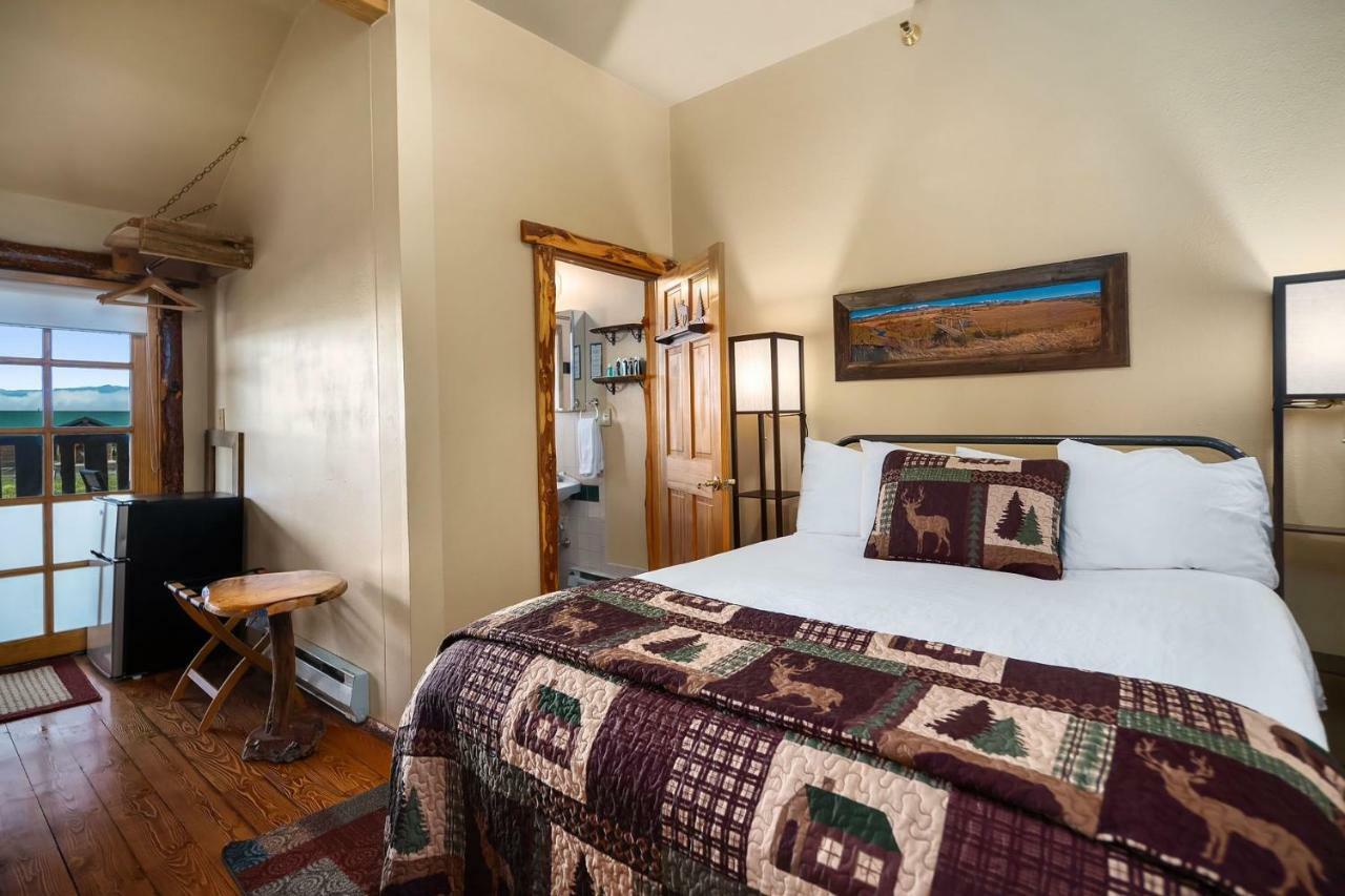 Bar N Ranch Villa West Yellowstone Buitenkant foto