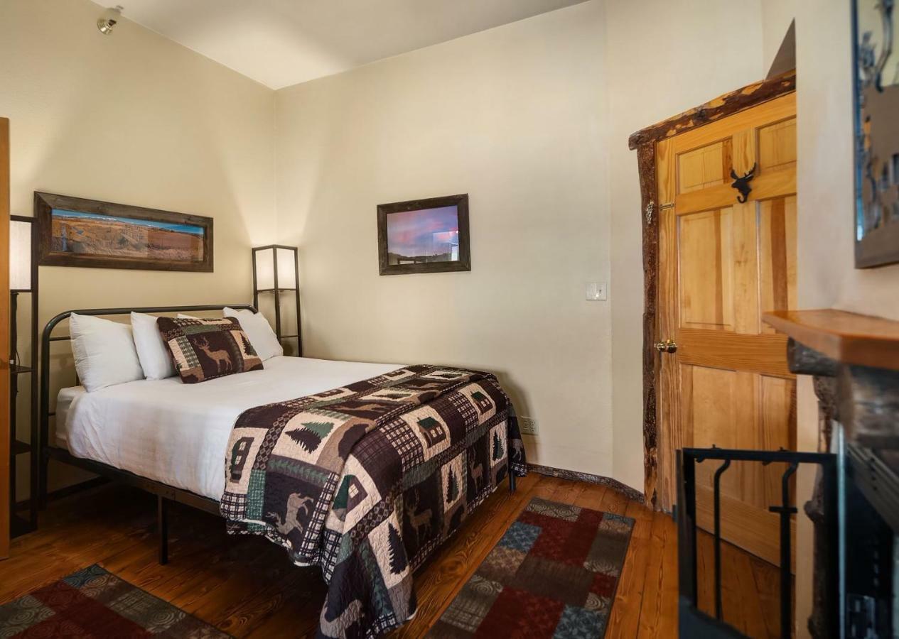 Bar N Ranch Villa West Yellowstone Buitenkant foto
